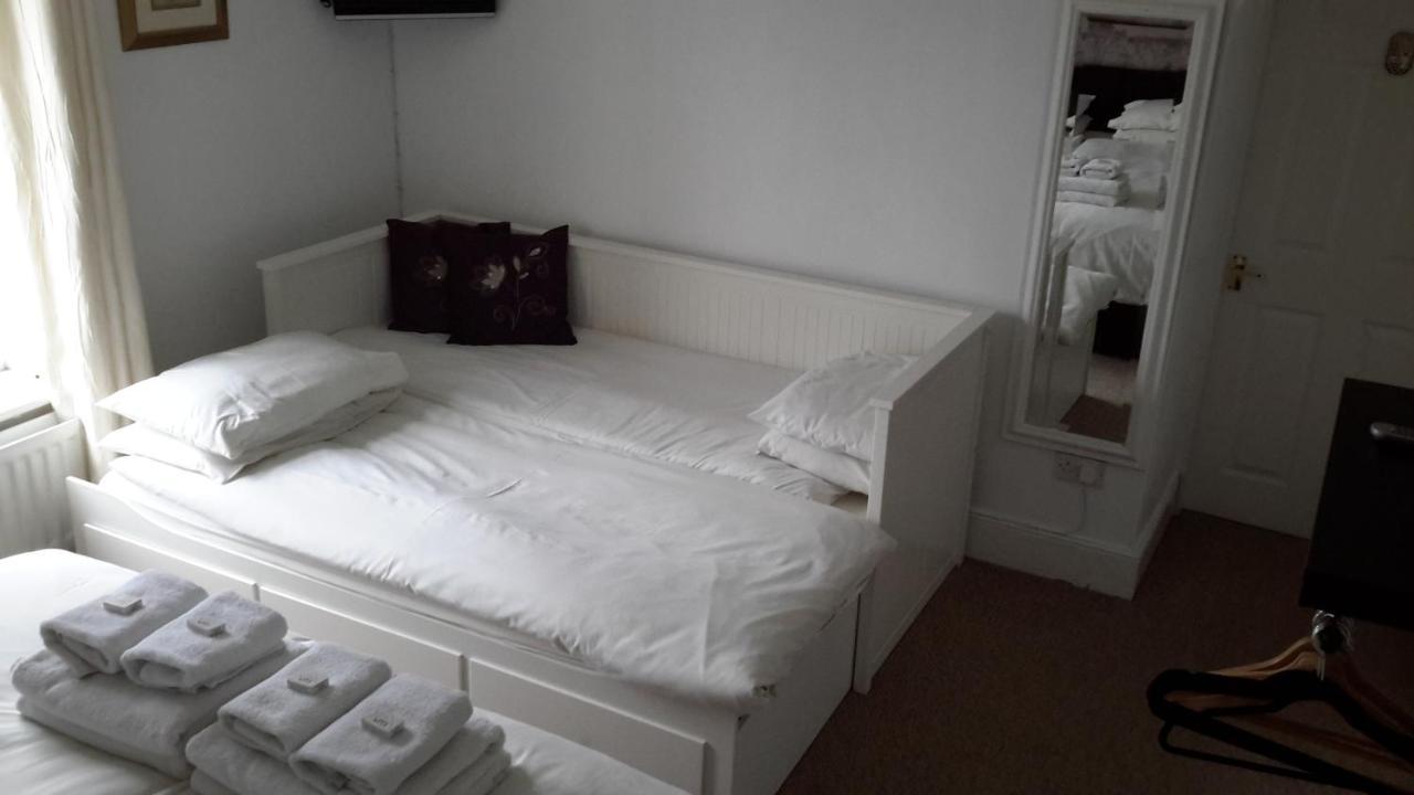The School House Bed & Breakfast Уорингтън Екстериор снимка